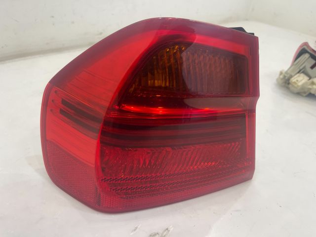 bontott BMW 3 E90 Bal Külső Hátsó Lámpa