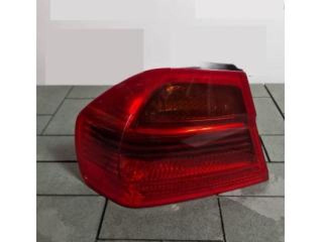 bontott BMW 3 E90 Bal Külső Hátsó Lámpa