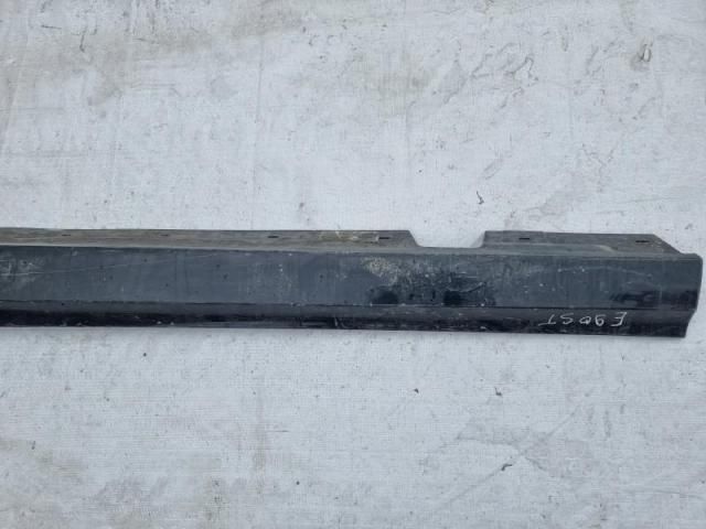 bontott BMW 3 E90 Bal Küszöb