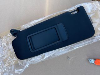 bontott BMW 3 E90 Bal Napellenző