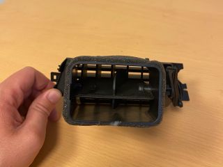 bontott BMW 3 E90 Bal Szellőző