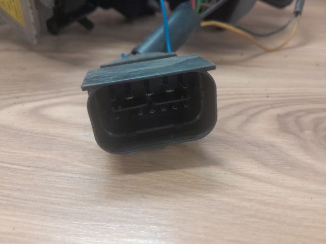 bontott BMW 3 E90 Bal Xenon Fényszóró