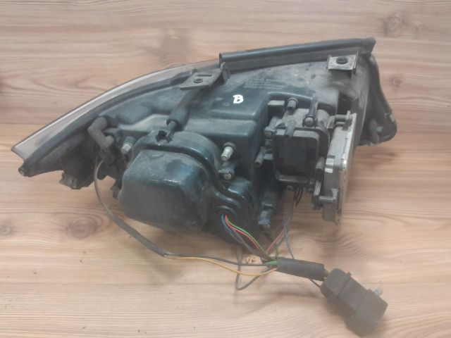 bontott BMW 3 E90 Bal Xenon Fényszóró