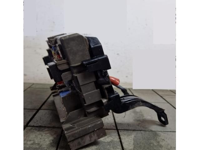 bontott BMW 3 E90 Biztosítéktábla Utastér