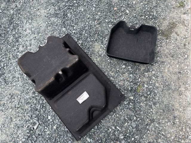 bontott BMW 3 E90 Csomagtér Tálca