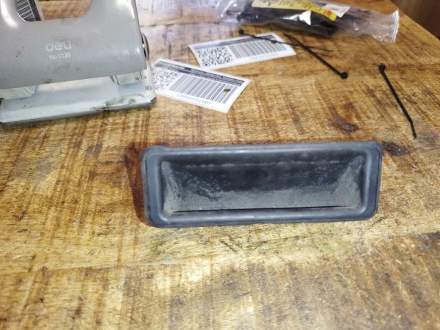 bontott BMW 3 E90 Csomagtérajtó Kapcsoló