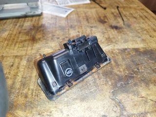 bontott BMW 3 E90 Csomagtérajtó Kapcsoló