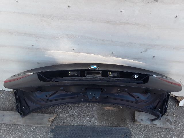 bontott BMW 3 E90 Csomagtérajtó Kilincs