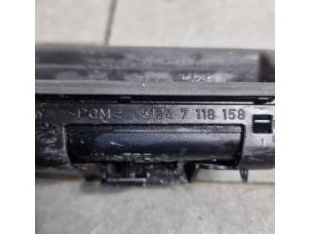 bontott BMW 3 E90 Csomagtérajtó Kilincs