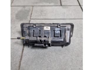 bontott BMW 3 E90 Csomagtérajtó Kilincs