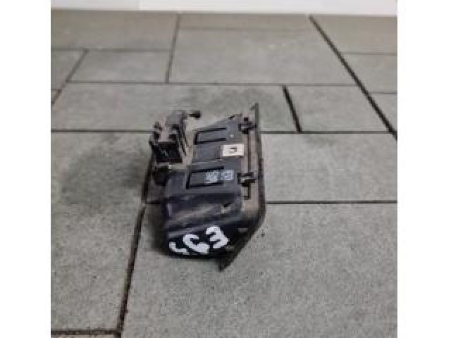 bontott BMW 3 E90 Csomagtérajtó Kilincs