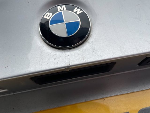 bontott BMW 3 E90 Csomagtérajtó Kilincs