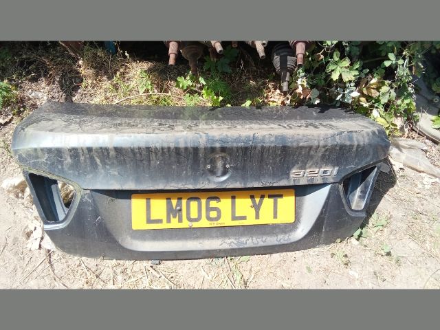 bontott BMW 3 E90 Csomagtérajtó (Üres lemez)