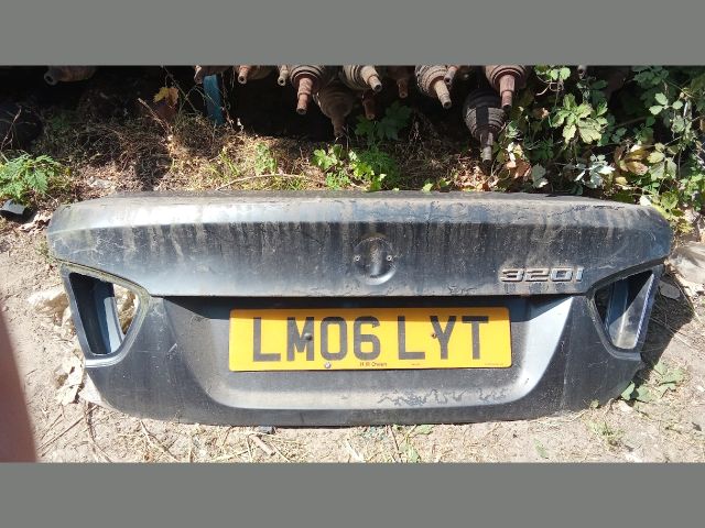 bontott BMW 3 E90 Csomagtérajtó (Üres lemez)