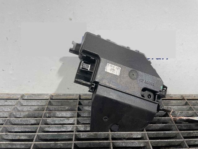 bontott BMW 3 E90 Csomagtérajtó Ütköző