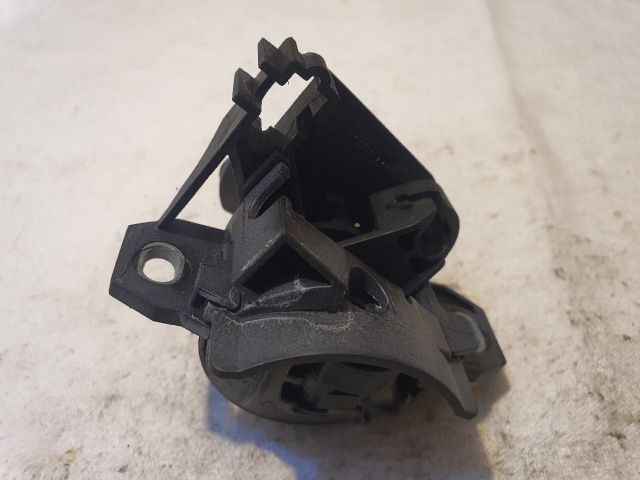 bontott BMW 3 E90 Csomagtérajtó Zárbetét