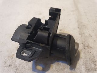 bontott BMW 3 E90 Csomagtérajtó Zárbetét