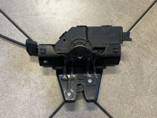 bontott BMW 3 E90 Csomagtérajtó Zárszerkezet