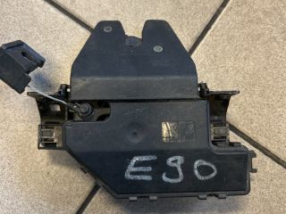 bontott BMW 3 E90 Csomagtérajtó Zárszerkezet