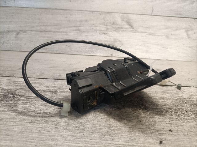 bontott BMW 3 E90 Csomagtérajtó Zárszerkezet