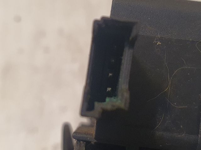 bontott BMW 3 E90 Csomagtérajtó Zárszerkezet