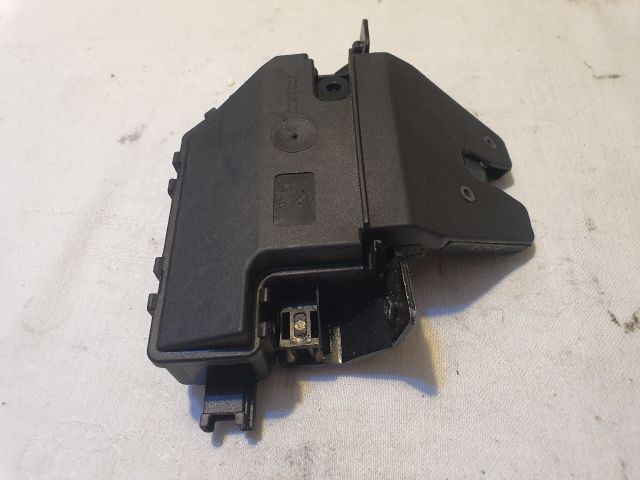 bontott BMW 3 E90 Csomagtérajtó Zárszerkezet