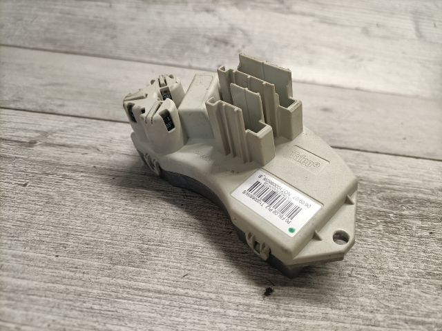 bontott BMW 3 E90 Előtét Ellenállás Fűtőmotor