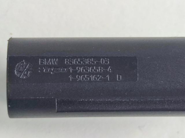 bontott BMW 3 E90 Első Ablakmosó Fúvóka