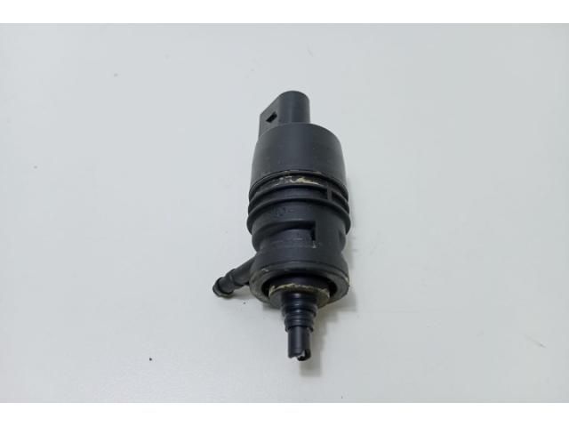 bontott BMW 3 E90 Első Ablakmosó Szivattyú