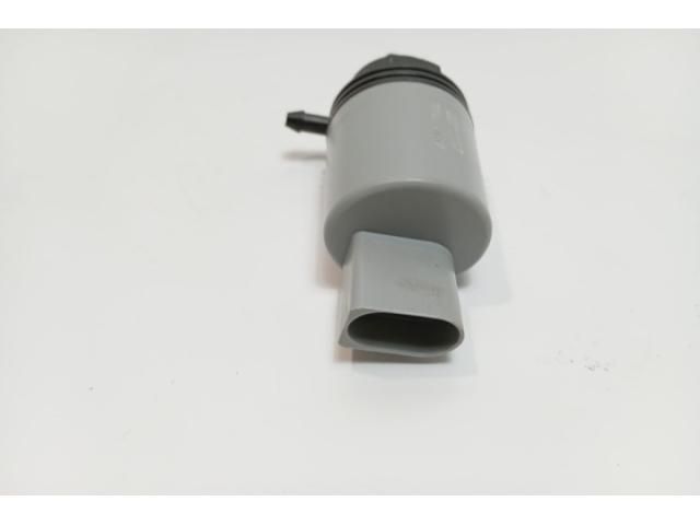 bontott BMW 3 E90 Első Ablakmosó Szivattyú