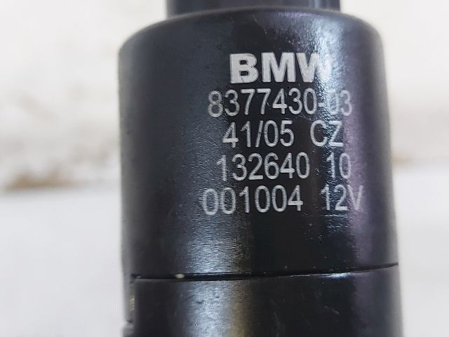bontott BMW 3 E90 Első Ablakmosó Szivattyú