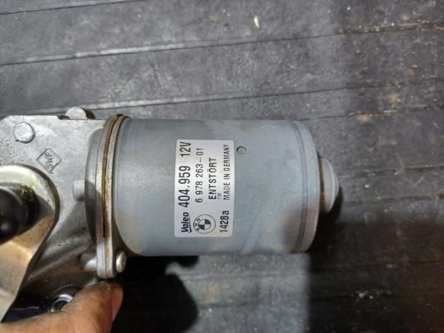 bontott BMW 3 E90 Első Ablaktörlő Motor