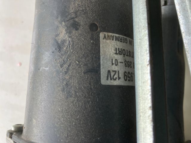 bontott BMW 3 E90 Első Ablaktörlő Motor