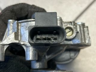 bontott BMW 3 E90 Első Ablaktörlő Motor