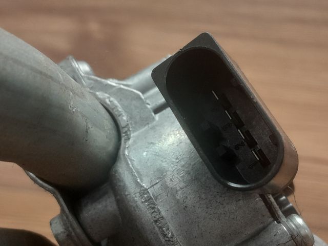 bontott BMW 3 E90 Első Ablaktörlő Szerkezet Motorral