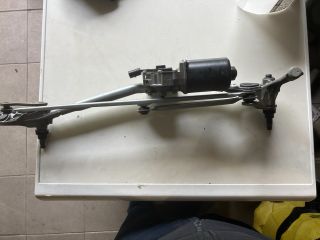 bontott BMW 3 E90 Első Ablaktörlő Szerkezet Motorral