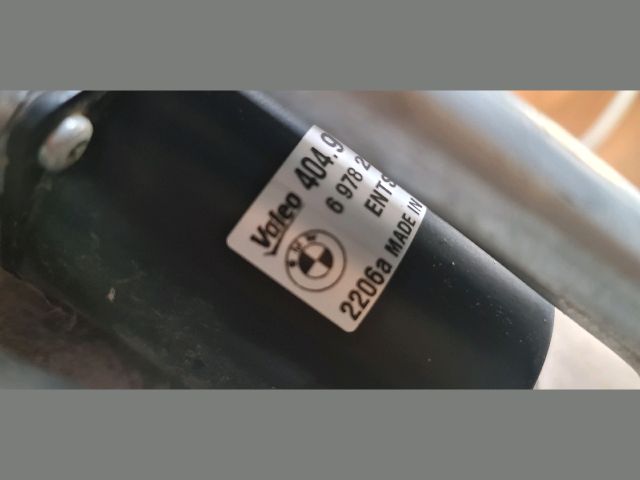 bontott BMW 3 E90 Első Ablaktörlő Szerkezet Motorral