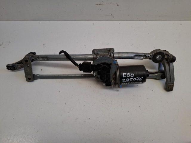 bontott BMW 3 E90 Első Ablaktörlő Szerkezet Motorral