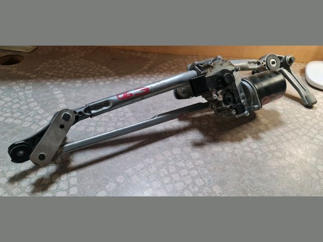 bontott BMW 3 E90 Első Ablaktörlő Szerkezet Motorral