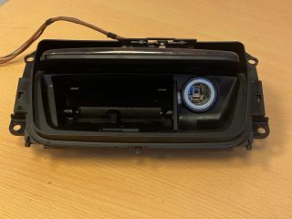 bontott BMW 3 E90 Első Hamutartó