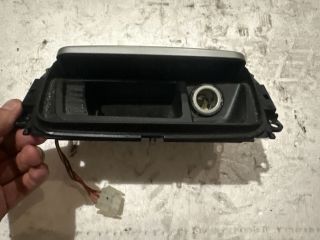 bontott BMW 3 E90 Első Hamutartó