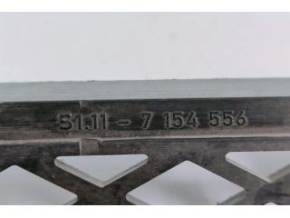 bontott BMW 3 E90 Első Lökhárító Alsó Középső Díszrács