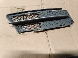 bontott BMW 3 E90 Első Lökhárító Jobb Díszrács