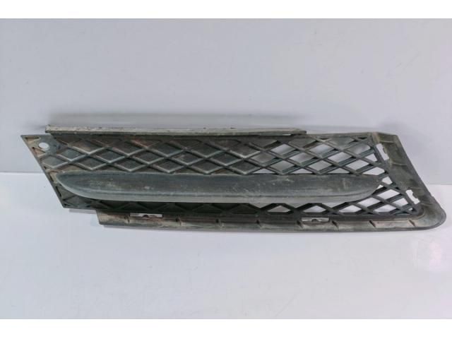 bontott BMW 3 E90 Első Lökhárító Jobb Díszrács