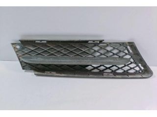 bontott BMW 3 E90 Első Lökhárító Jobb Díszrács