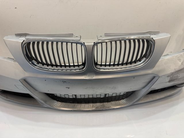 bontott BMW 3 E90 Első Lökhárító (Részeivel)