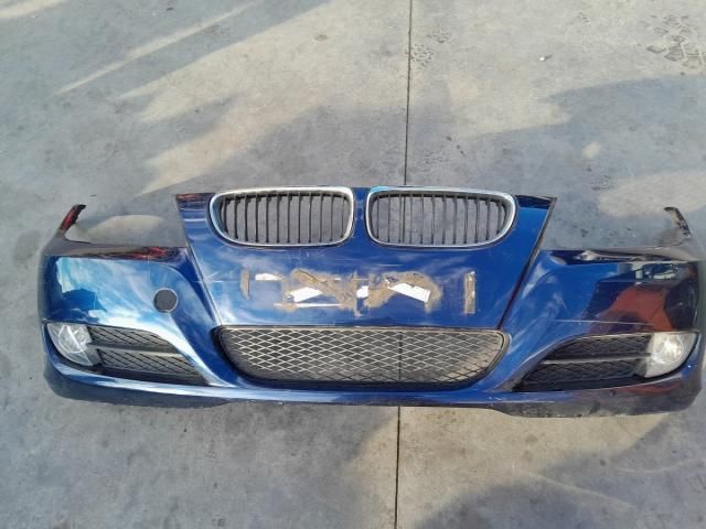 bontott BMW 3 E90 Első Lökhárító (Üresen)