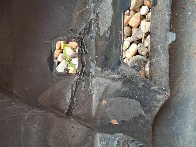 bontott BMW 3 E90 Első Lökhárító (Üresen)