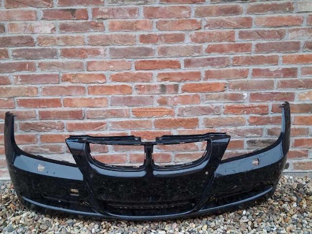 bontott BMW 3 E90 Első Lökhárító (Üresen)