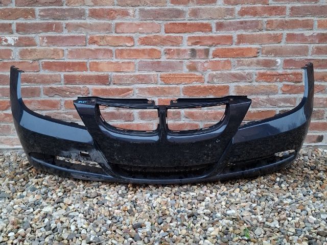 bontott BMW 3 E90 Első Lökhárító (Üresen)